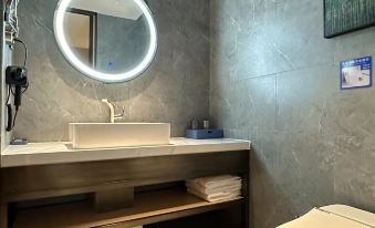 Funyard Select Hotel (Guangzhou Baiyun Airport Renhe Subway Station)