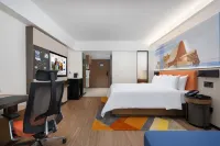 Hampton by Hilton Haikou East Railway Station Hotels near Qunshang Square