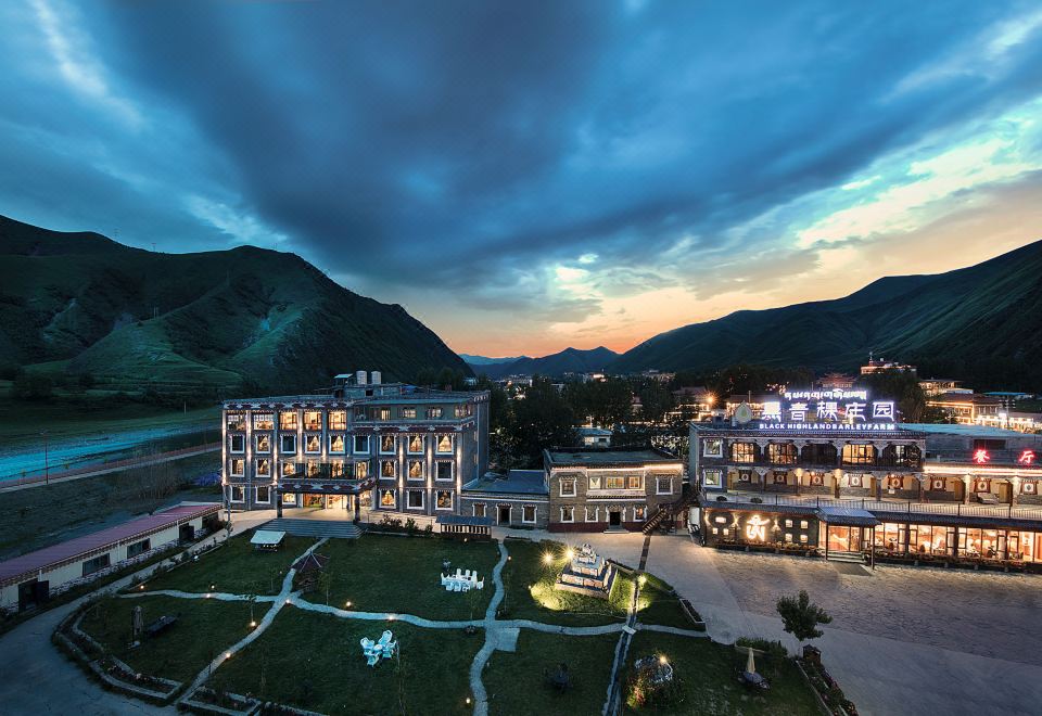 hotel overview picture