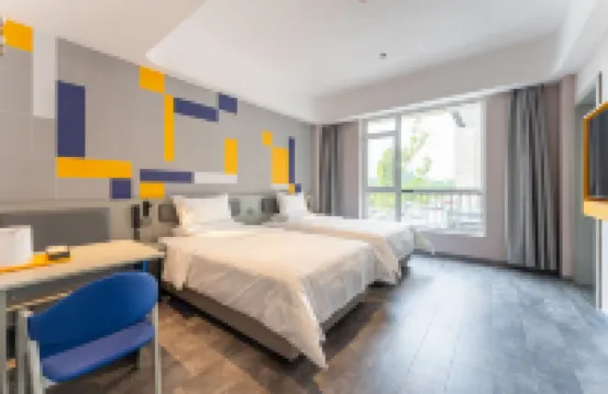 7Days Inn Hotel (Jinan Yaoqiang International Airport Hot Spring Mansion) Hotels in Jinan