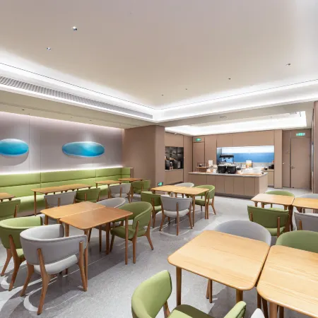 JI Hotel (Pizhou East Station Municipal Government)