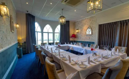 Langstone Cliff Hotel Отели в г. Долиш