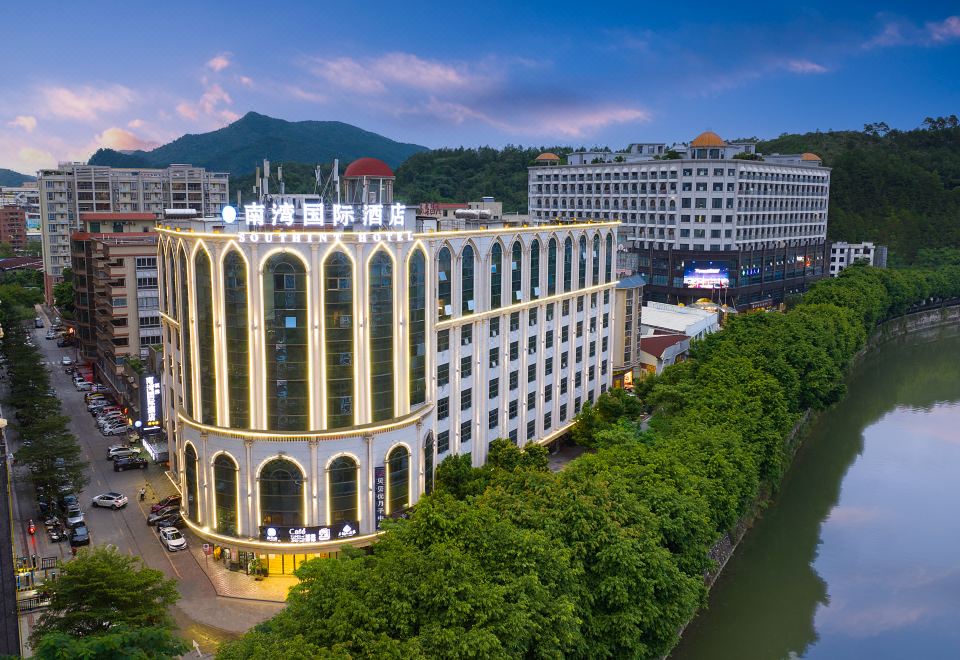 South Bay International Hotel