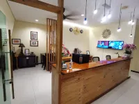 OYO 90883 Pavilion Inn Hotel Hotel di Lumut