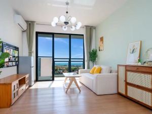 Beihai Yintan Muhaiju Seaview Apartment