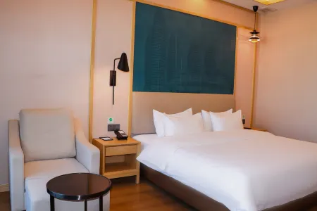 Campanile Hotel (Guilin Lingui)