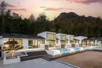 Fuyao Wild Luxury · Designer Pool Resort