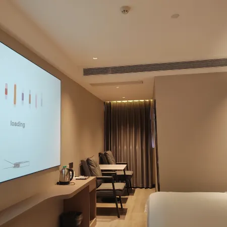 Jinlu Yi Hotel (Wuhan Jianghan Road Dayang Department Store)