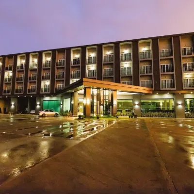 Hansanan Hotel Hotels near Janokrong School