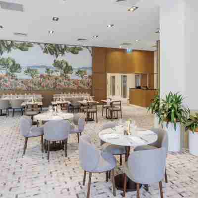 Amora Hotel Brisbane Dining/Meeting Rooms