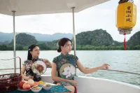 Star Lake Lanyue Song Culture Guesthouse (Zhaoqing Qixingyan Scenic Area)