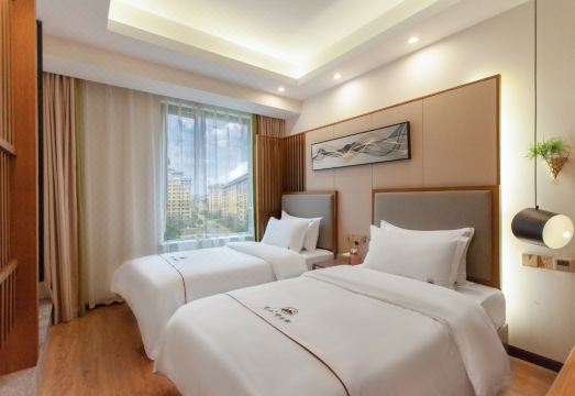 Emei Lanshan Timeli Homestay Hotel Overview