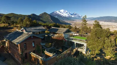 Gengxuan Caoyu Yulong Snow Mountain View Resort Homestay Hotels near Lijiang Railway Station