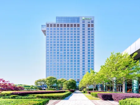 Holiday Inn Shanghai Pudong Kangqiao Отели рядом с достопримечательностью «Fudan University(Zhangjiang Campus)»