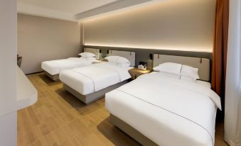 Xilinhot Moonlight Stroll Hotel (Victoria Plaza)