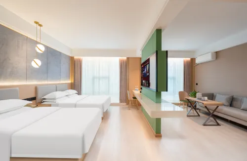Wanhao Hotel (Xining Railway Station Xinqian Night Market Branch)
