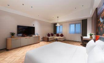 WASSIM HOTEL (Xi'an Xianyang International Airport Jihua Ice and Snow Hotel)