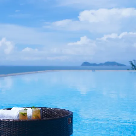 Huidong Twin moon bay  Peninsula Hotel