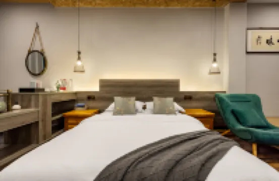 Hangzhou Dongli Twelve Season Home Inn (Daming Mountain)