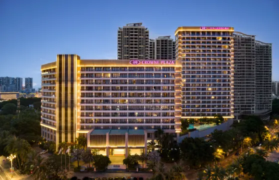 三亞中心皇冠假日酒店