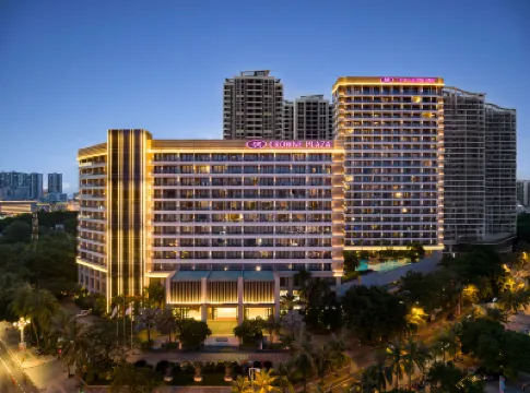 Crowne Plaza Sanya City Center Hotel dekat First Market