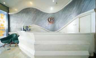 Bedoura Hotel (Xiamen Airport Wanda Da Nang)