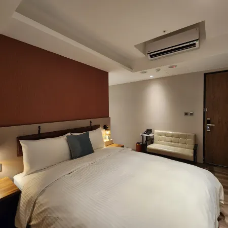 Fun Stay Inn Ximen