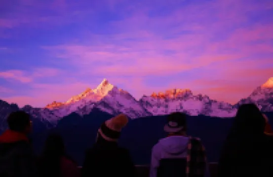 明珠拉卡雪山觀景酒店（飛來寺梅里雪山景區店）