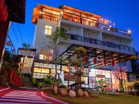 Sakura Yama Resort Hotels near Wat Phra That Pha Sorn Kaew