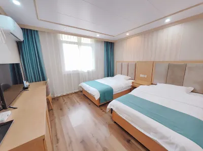 Lvyin Hotel (Second) Hotels near Pujiang Railway Station