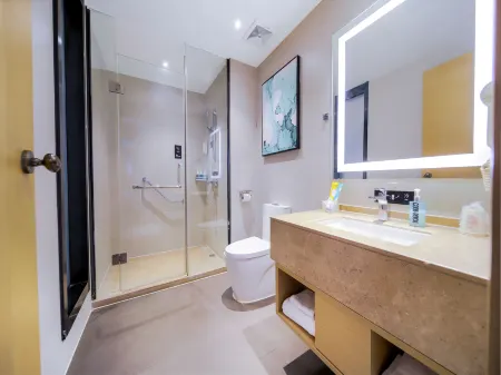 City Comfort Inn (Weihui Jianshe Road store) Отели в г. Вэйхуэй