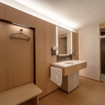 JI Hotel (Kaili Gate of the City)