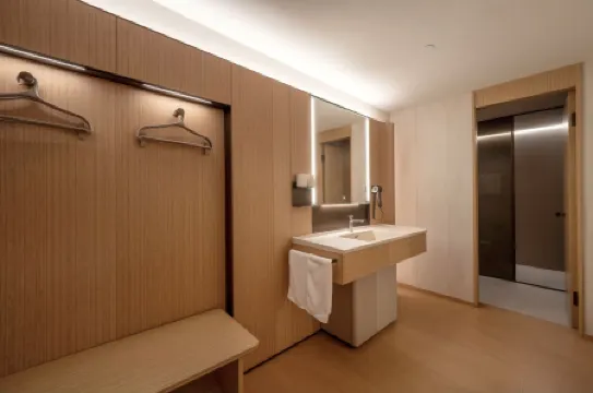 JI Hotel (Kaili Gate of the City)