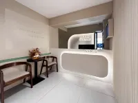 Miduo Light Luxury Hotel (Chuhe Han Street Subway Station Provincial Museum)