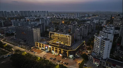 Rujia Ruibai Cloud Hotel (Changzhou Menghe Town Branch) - Balkoner