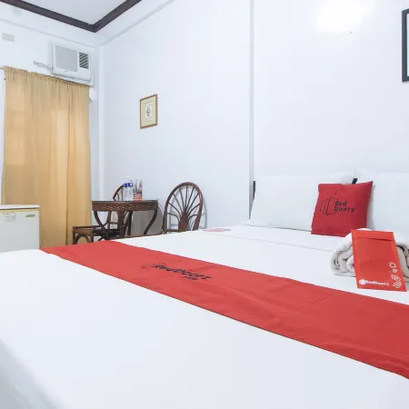 RedDoorz @ Marifa Hotel Angeles Pampanga