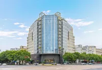 Yilong Ruiyun Hotel (Da Run Fa Branch, Donghuan Avenue, Taizhou) Отели рядом с достопримечательностью «Торговая площадь Восточного Тайваня»