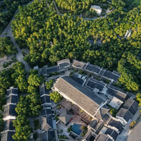 July YinShe · Mountain Sea Lake Panoramic Resort Villa