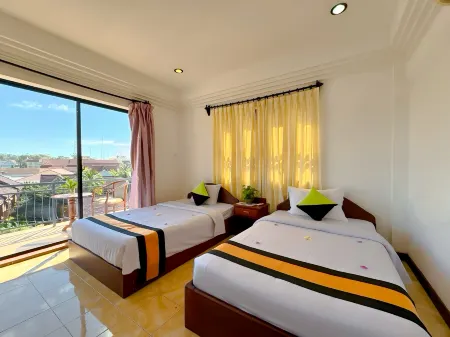 VPlus Hotel Отели в г. Сием-Рип