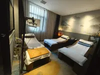 Rezen Dong Hotel (Tianjin Binhai New Area Eco City)