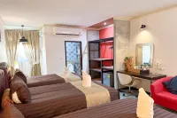 Chiangmai Lanna &  Modern Loft Hotel