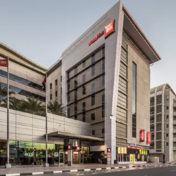 ibis Mall Avenue Dubai Отели рядом с достопримечательностью «Офис компании Nestlé в ОАЭ»