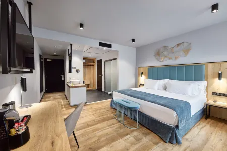 Barceló Budapest Отели рядом с достопримечательностью «Petofi Literary Museum (Petofi Irodalmi Muzeum)»