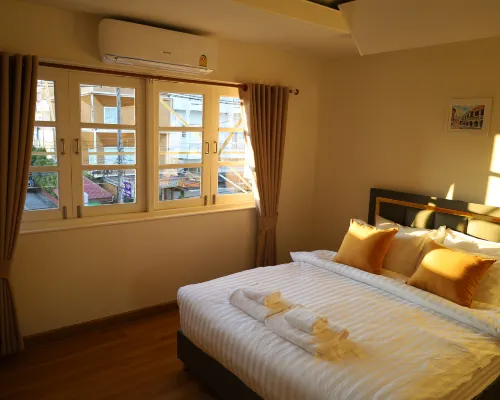 The 5ive Homestay Hotels near Centre Point Night Bazaar
