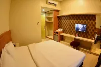 Hotel Cahaya 3 Hotels in Sedati