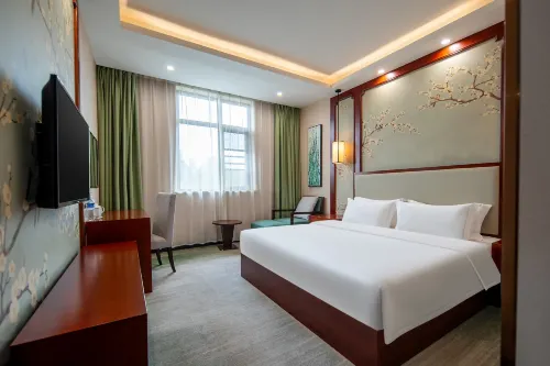 Huangmei new south street hotel