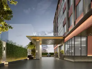 Hongyang Liyue Yunju (Guangzhou Tower Pazhou Convention and Exhibition Center Store)