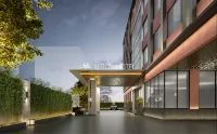 Hongyang · Liyue Yunju (Guangzhou Tapazhou Convention and Exhibition Store) - balcony