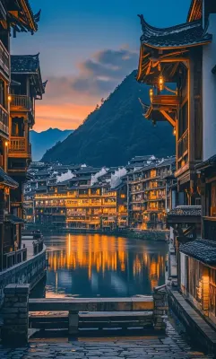 Shuishui. Nuo Guanlan Riverside View River View Homestay (Zhenyuan Ancient City New Bridge)