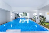 Maitreya Blue Lake Hot Spring Resort Hotel